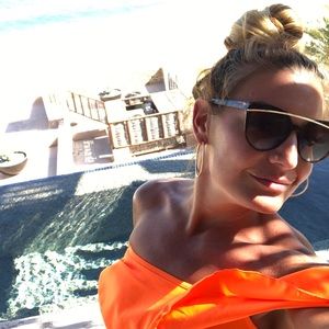 Meet your Posher, Brittany